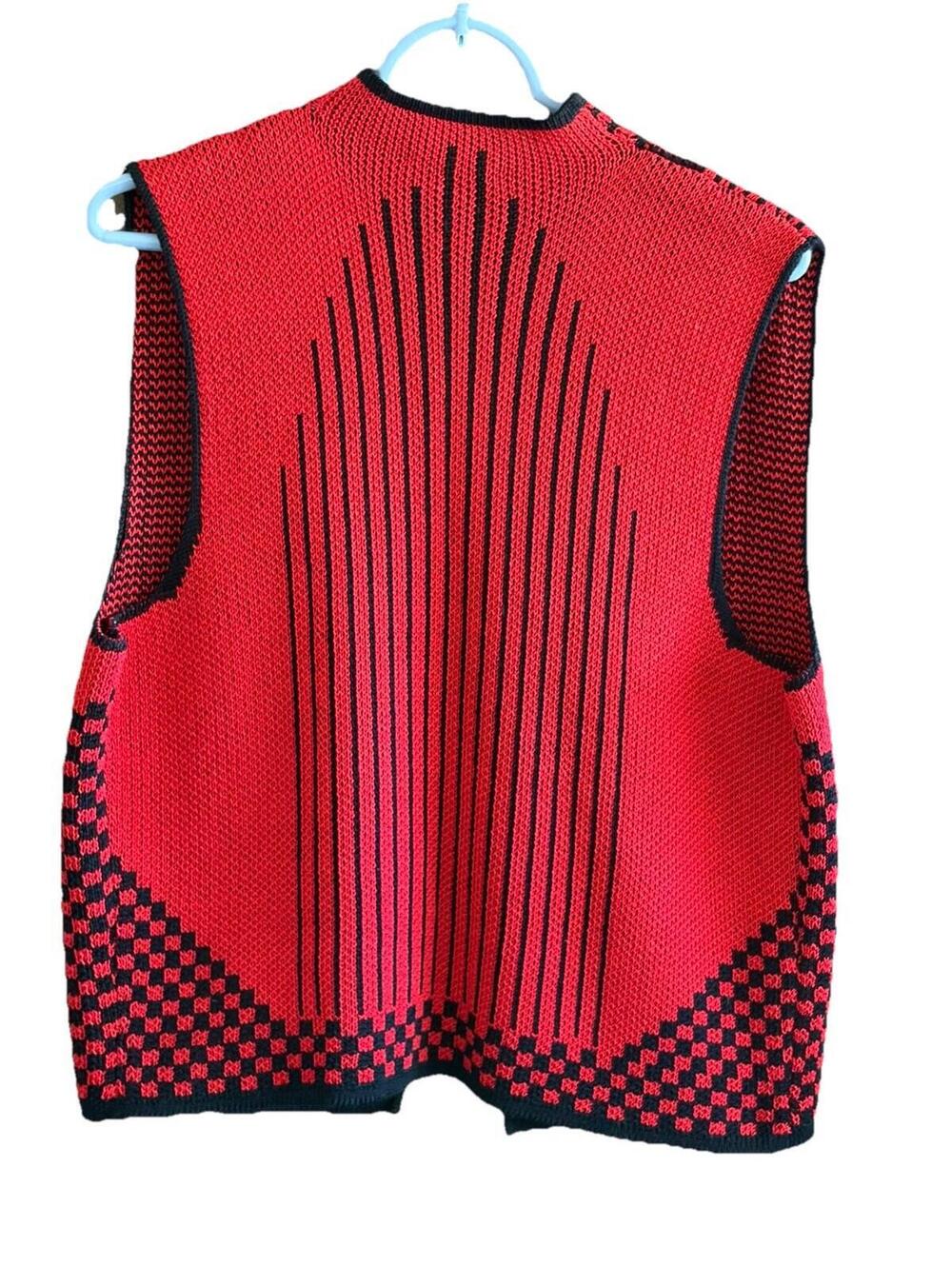 Handmade Knit Vest Red&Black Intricate Design Soft Knitted Tag Measures Medium - Picture 2 of 6